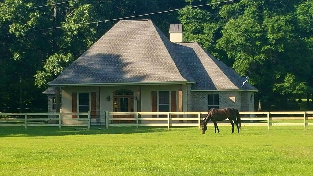 19 Sara Lane Natchez, MS 39120 - Photo 2 of 38 Photo 2