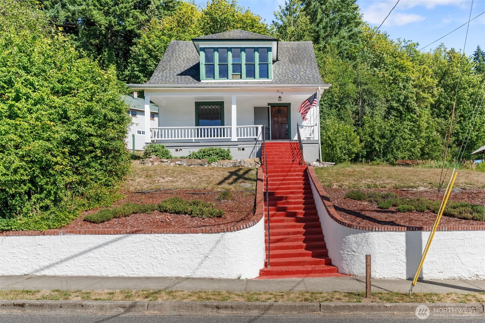 216 Southeast 1st Street Winlock, WA 98596 - Photo 1 of 40