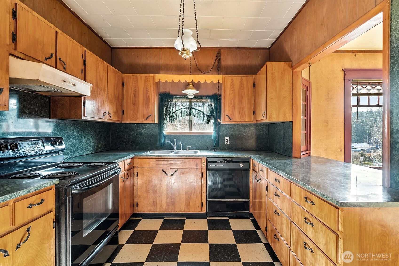 216 Southeast 1st Street Winlock, WA 98596 - Photo 16 of 40