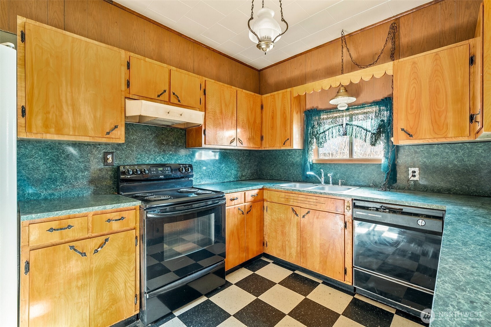 216 Southeast 1st Street Winlock, WA 98596 - Photo 17 of 40