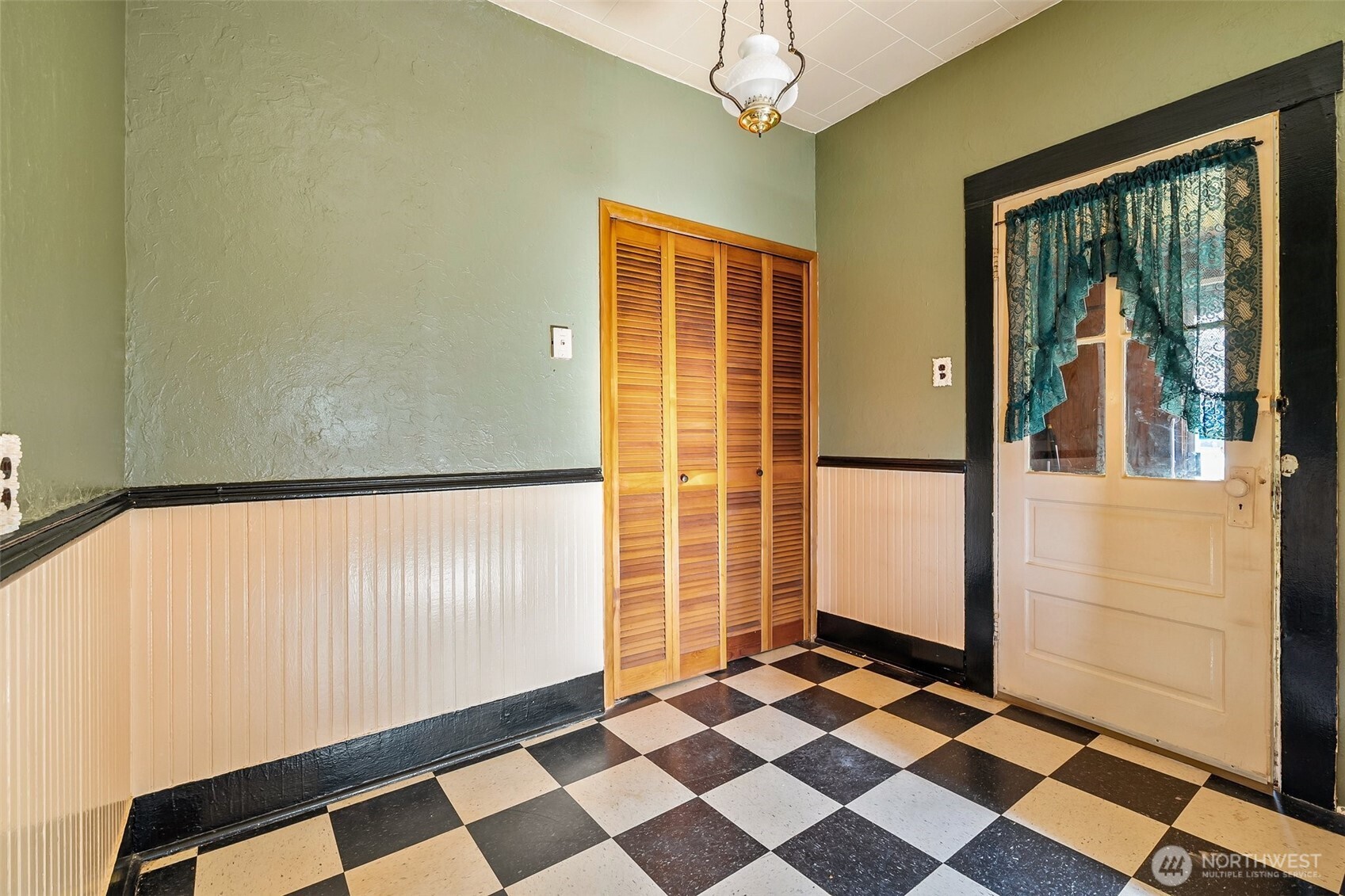 216 Southeast 1st Street Winlock, WA 98596 - Photo 19 of 40