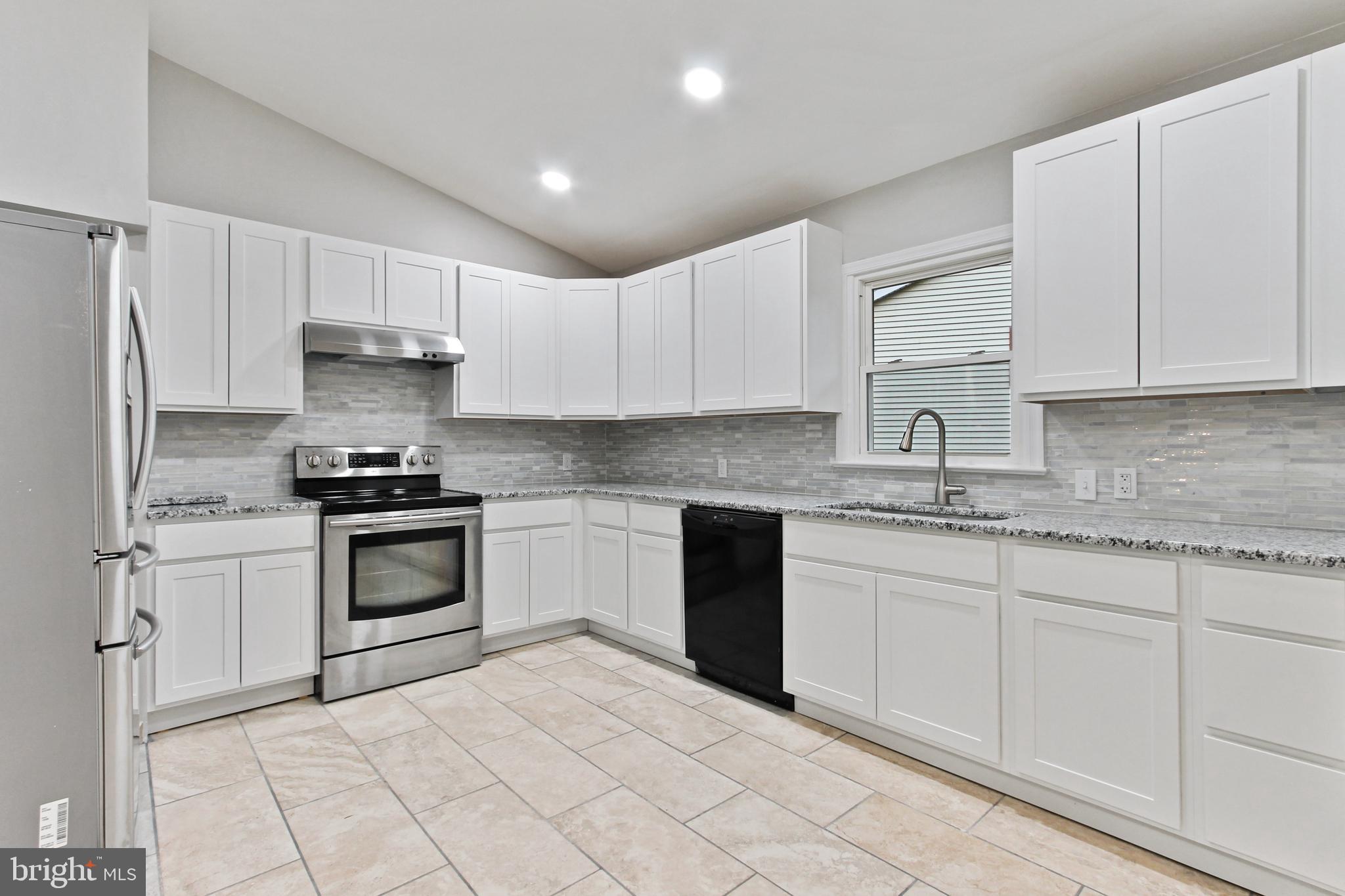 425 Clearview Road Hanover, PA 17331 - Photo 7 of 28 Gallery Image 7