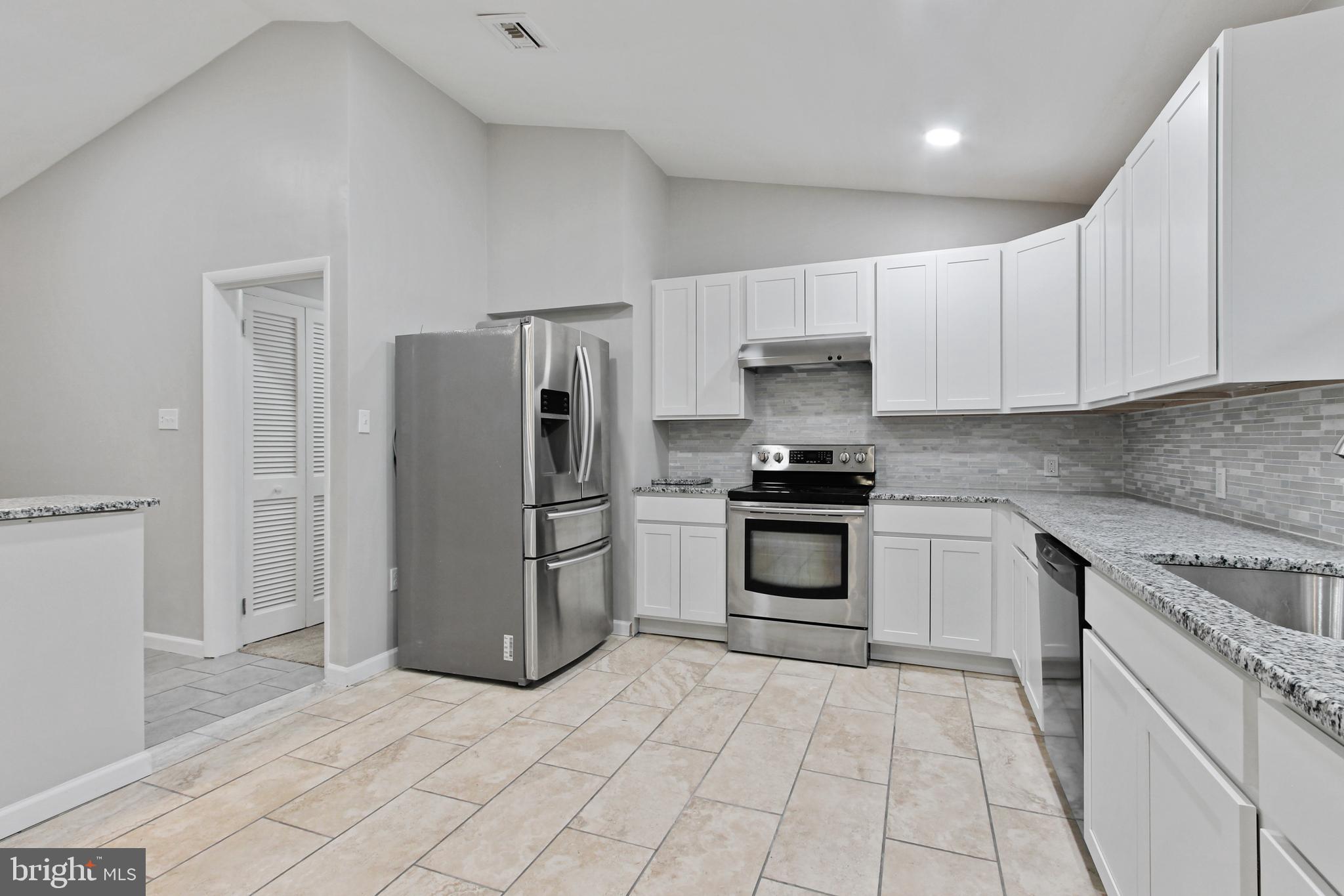 425 Clearview Road Hanover, PA 17331 - Photo 8 of 28 Gallery Image 8