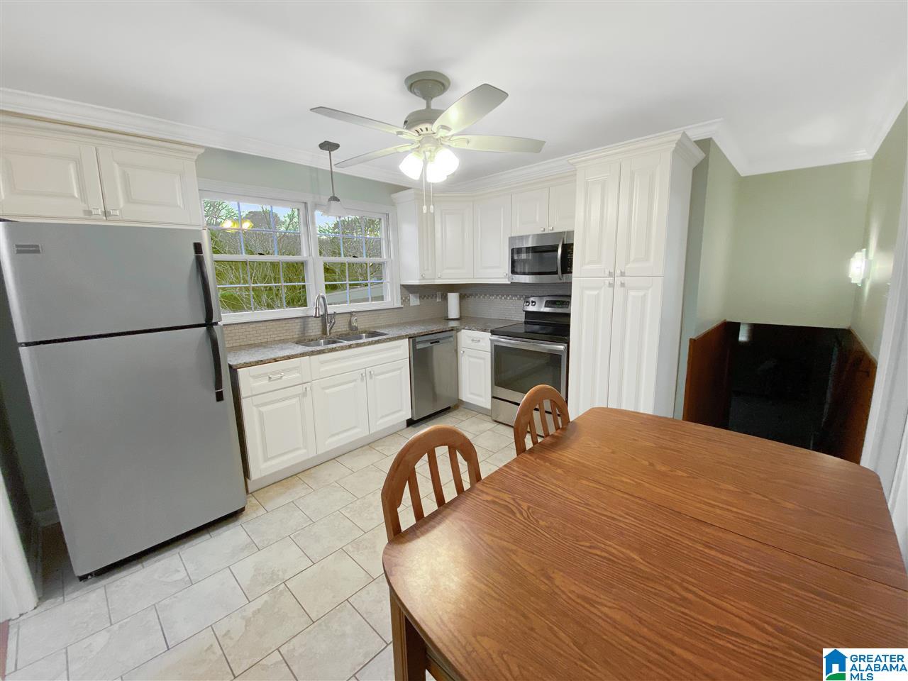205 Leach Circle Birmingham, AL 35213 - Photo 11 of 37
