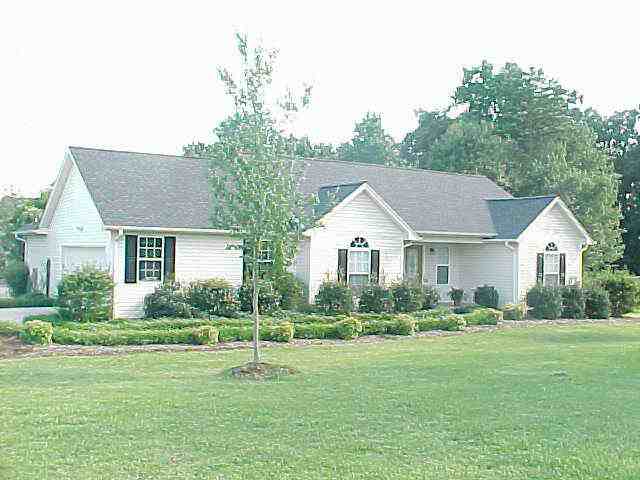 166 State Rd S-37-54 Seneca, SC 29678 - Photo 1 of 5 Gallery Image 1