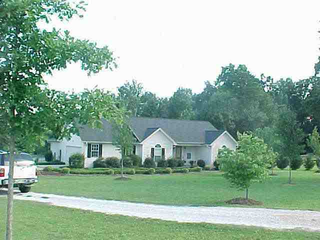 166 State Rd S-37-54 Seneca, SC 29678 - Photo 2 of 5 Gallery Image 2
