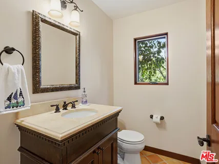 $3,249,000 | 2026 Greenfield Avenue, Los Angeles, CA 90025
