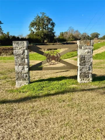 $45,000 | 200 Cripple Creek Lane, Angleton, TX 77515