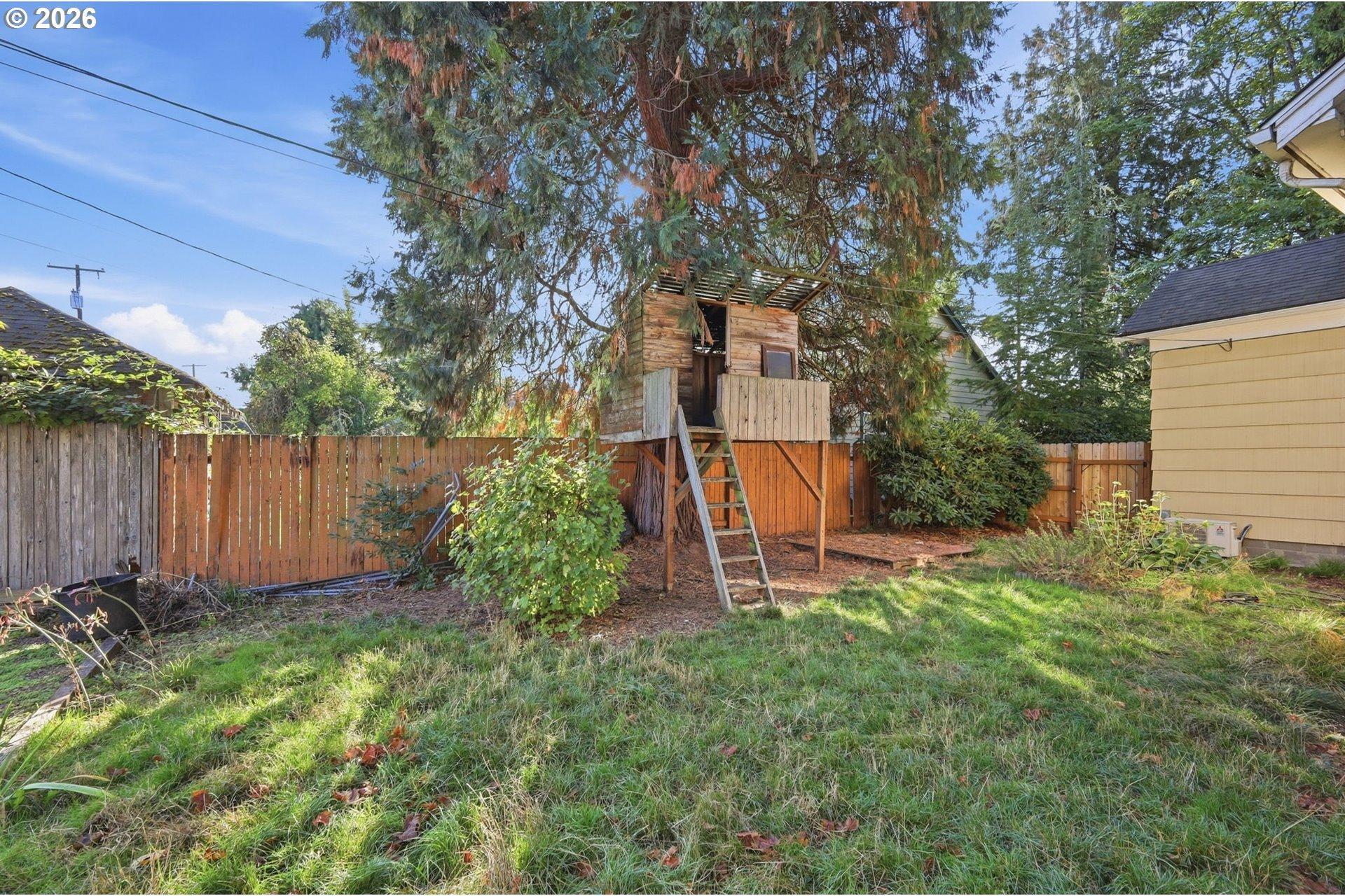 716 F Street Springfield, OR 97477 - Photo 36 of 42 Gallery Image 36