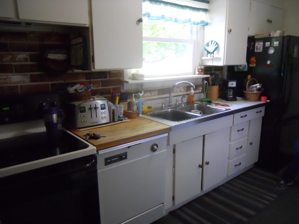 139 Harrington Avenue Rutland, VT 05701 - Photo 4 of 11 Gallery Image 4