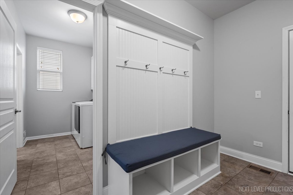 719 Foxborough Road South Elgin, IL 60177 - Photo 27 of 34 Gallery Image 27