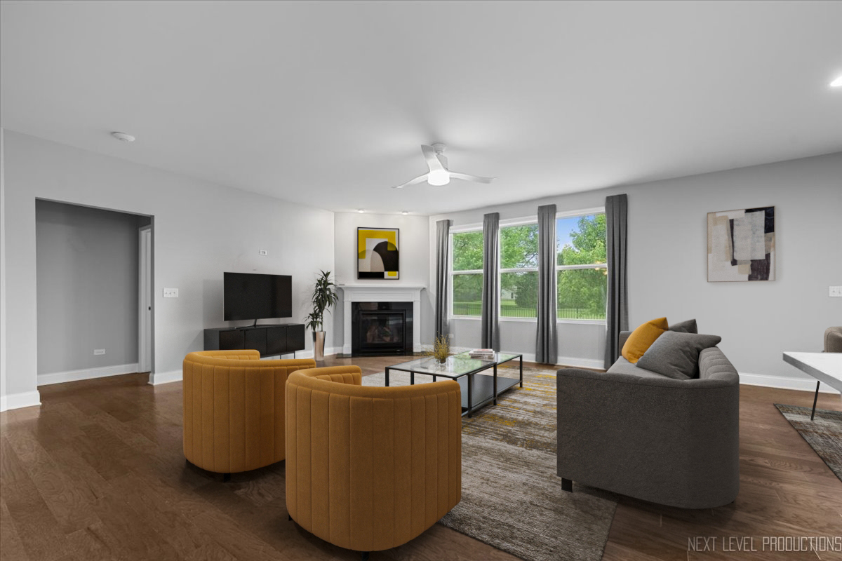 719 Foxborough Road South Elgin, IL 60177 - Photo 4 of 34 Gallery Image 4