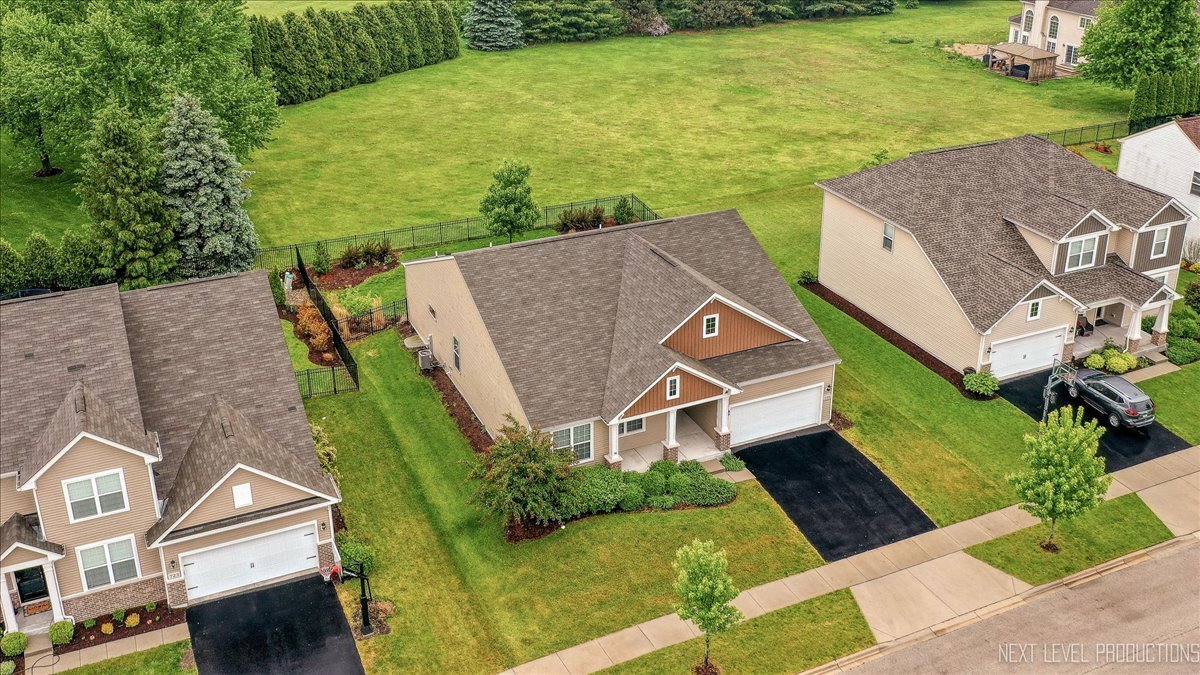 719 Foxborough Road South Elgin, IL 60177 - Photo 8 of 34 Gallery Image 8