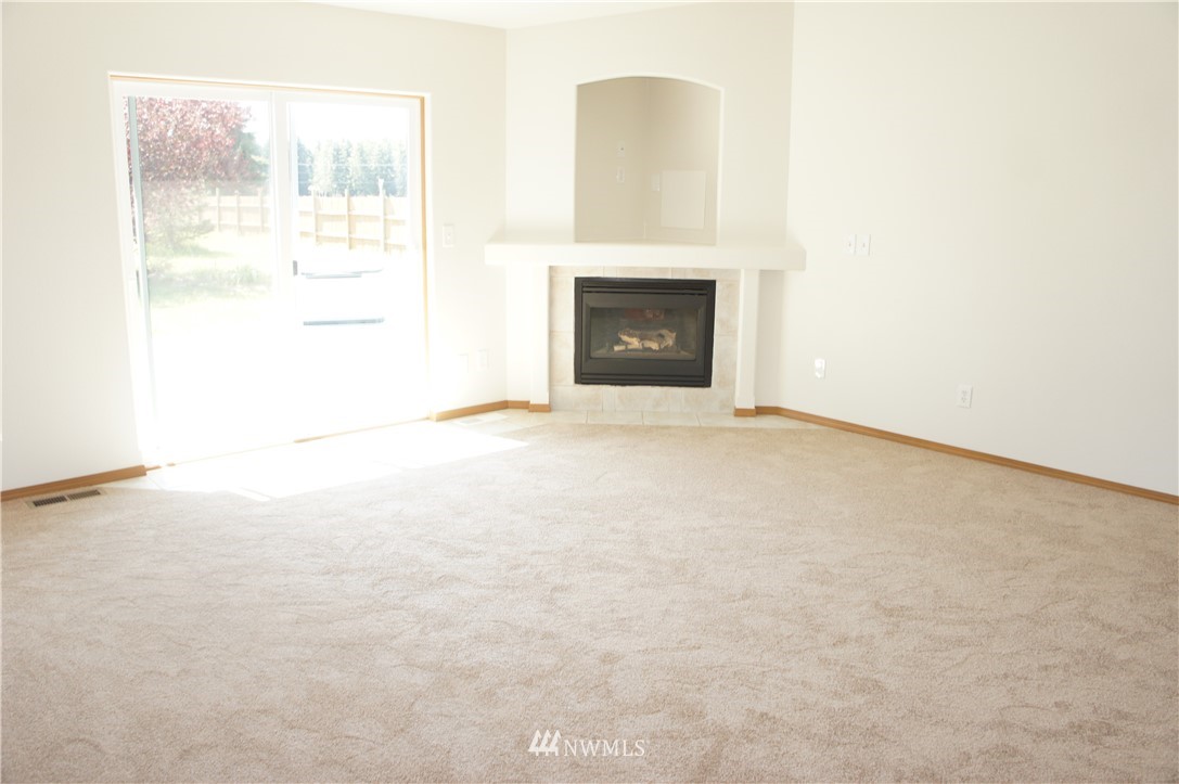 8737 181st Way Southwest Rochester, WA 98579 - Photo 8 of 18