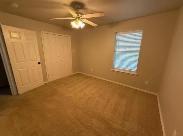 $995 | 905 North 6th Street, Unit 2, Sanger, TX 76266