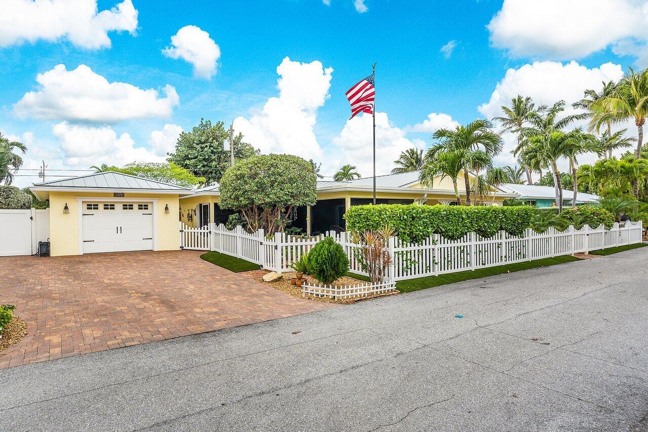 35 Oceanview Drive Ocean Ridge, FL 33435 - Photo 2 of 20 #0.1