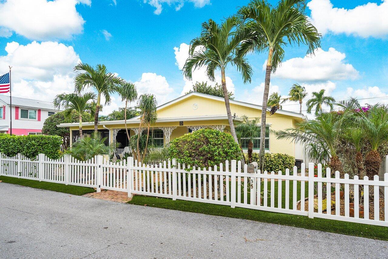 35 Oceanview Drive Ocean Ridge, FL 33435 - Photo 3 of 20 #0.2