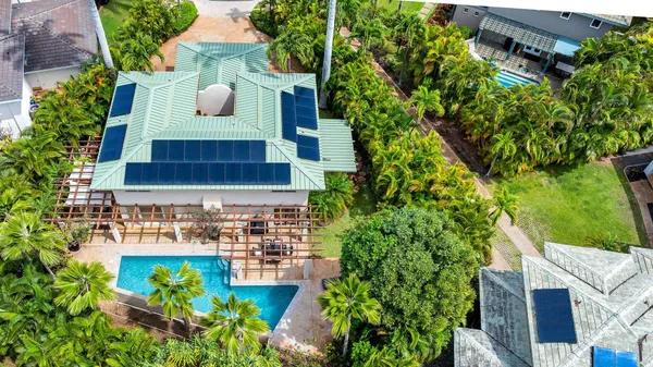 $2,325,000 | 3386 East Lani Ikena Way, Kihei, HI 96753