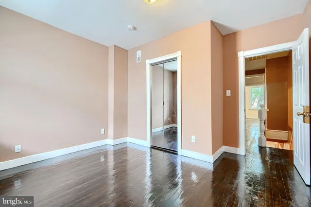a view of livingroom with hardwood floor