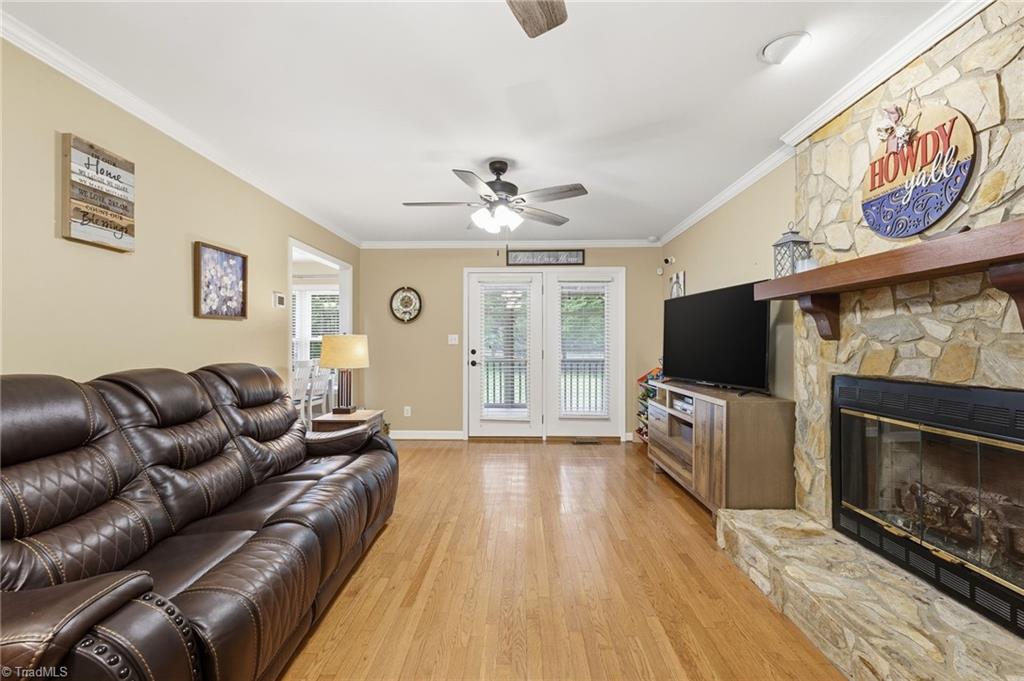 3710 Southeast School Road Greensboro, NC 27406 - Photo 6 of 39