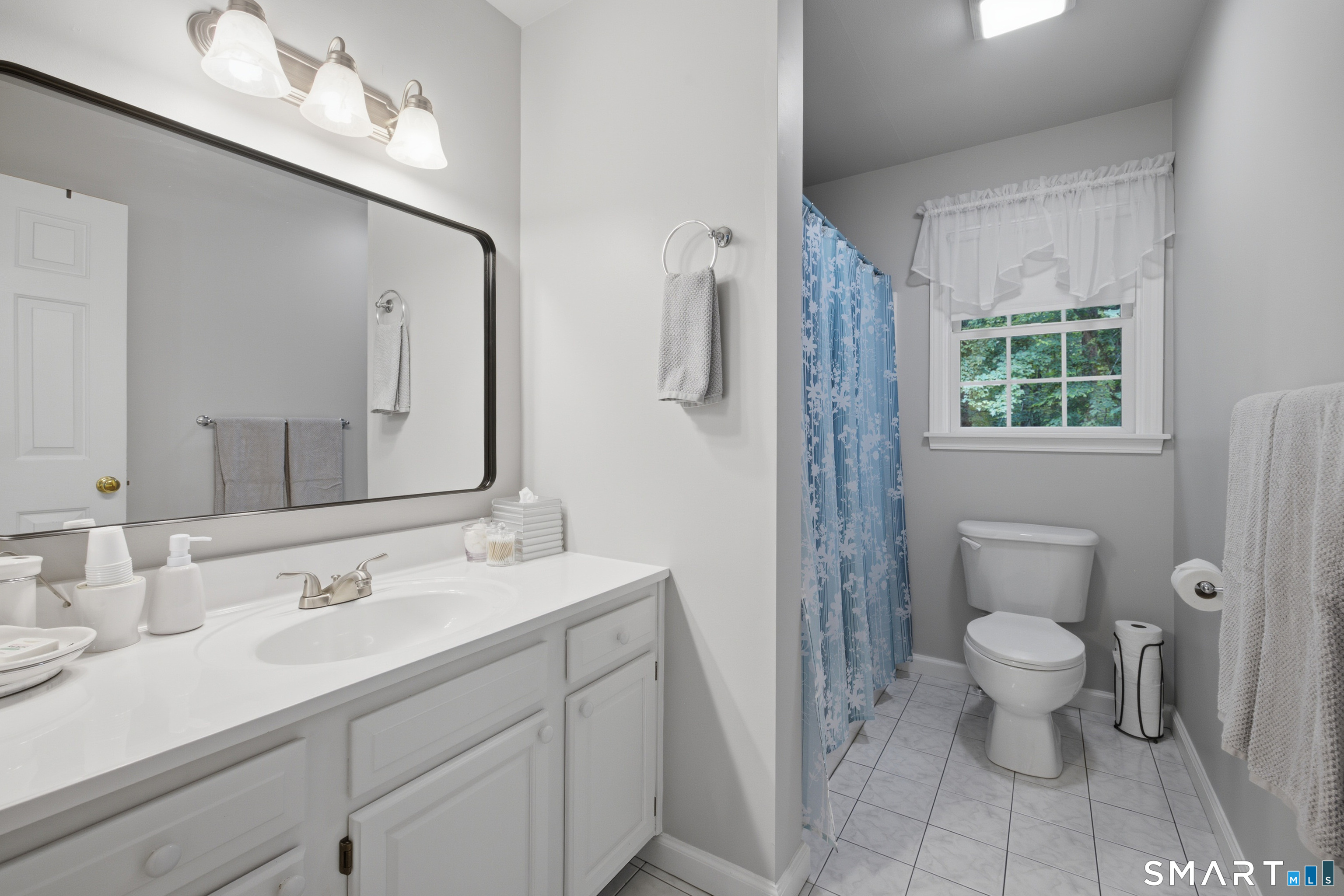 17 Dean Road East Lyme, CT 06333 - Photo 23 of 28