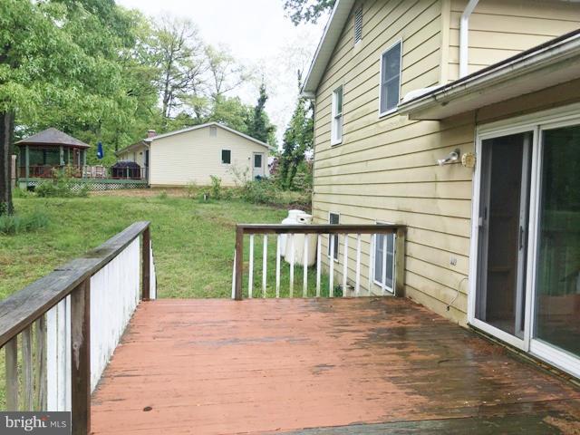 1230 Calvert Beach Road St. Leonard, MD 20685 - Photo 14 of 16 Exterior (Rear)