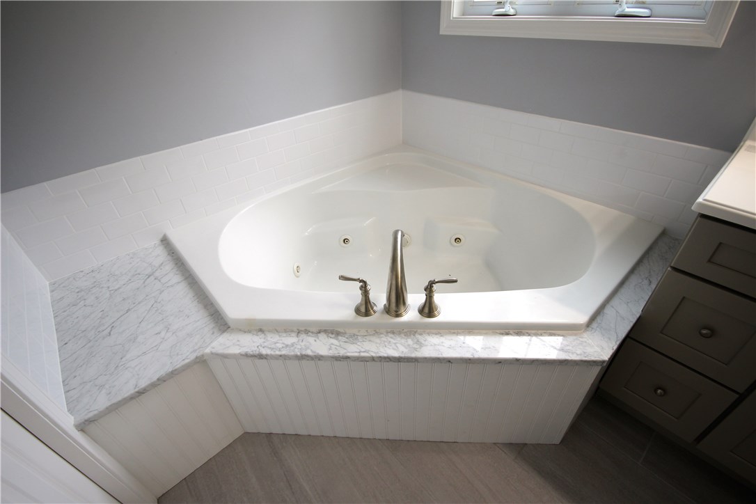 161 Lydia Avenue Woonsocket, RI 02895 - Photo 9 of 16 Gallery Image 9