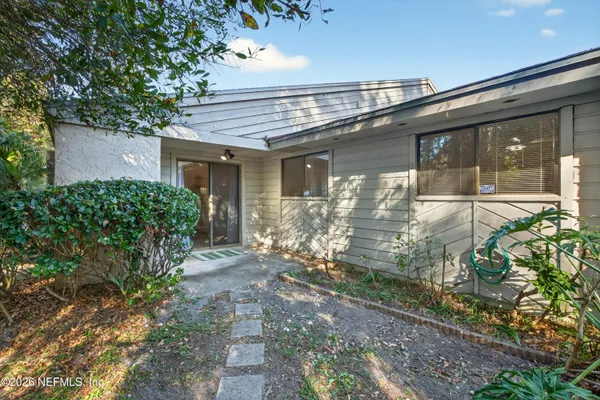 $127,000 | 3801 Crown Point Road, Unit 1292, Jacksonville, FL 32257