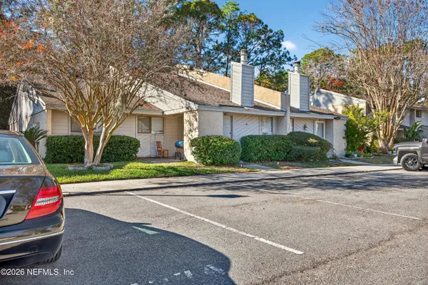 $127,000 | 3801 Crown Point Road, Unit 1292, Jacksonville, FL 32257
