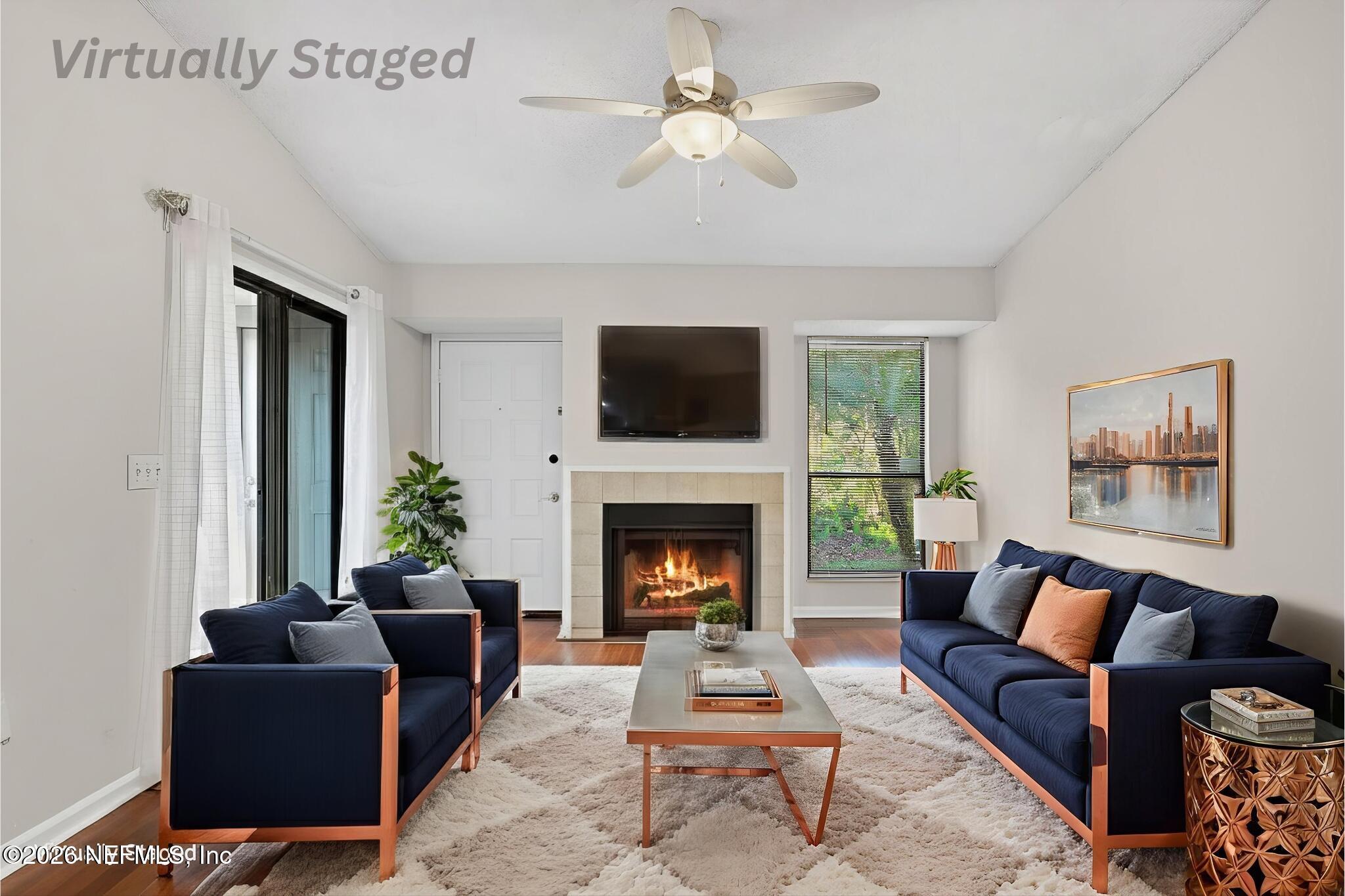 3801 Crown Point Road, Unit 1292 Jacksonville, FL 32257 - Photo 5 of 26 Living Room Virtually Staged