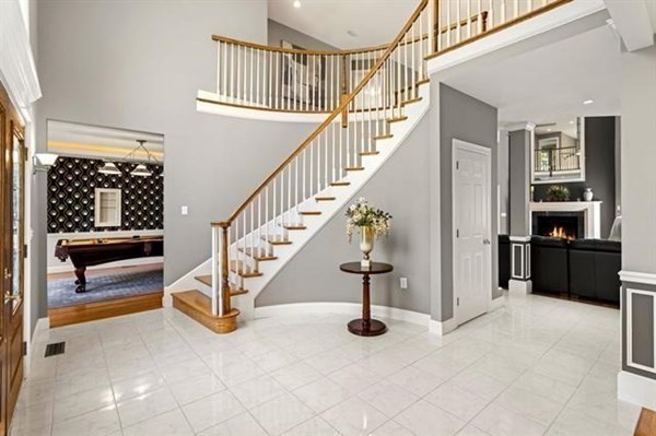 13 Welch Road Londonderry, NH 03053 - Photo 4 of 40 Gallery Image 4