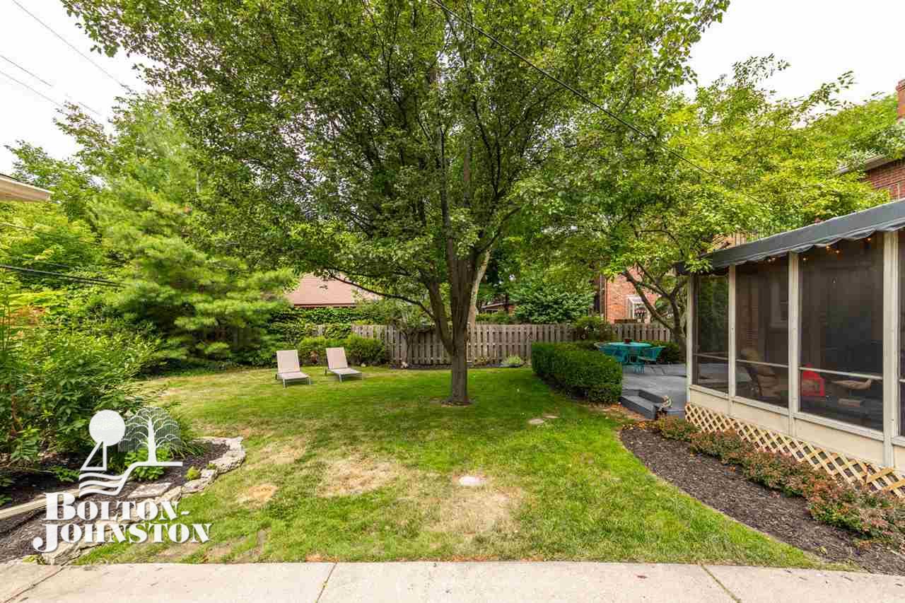 711 Barrington Road Detroit, MI 48215 - Photo 37 of 43 31353679-36.JPG