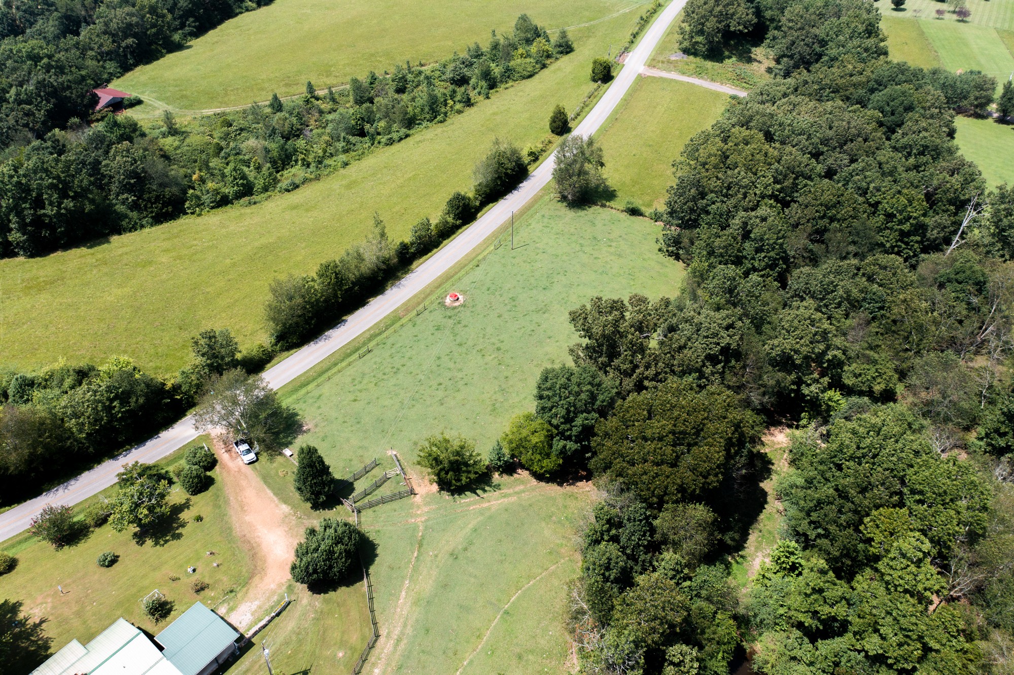 159 Trace Creek Road Hohenwald, TN 38462 - Photo 33 of 42 an aerial view of ocean