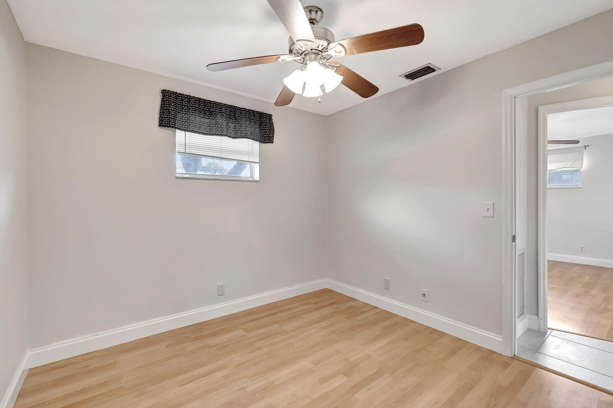 3799 Northwest 2nd Court Boca Raton, FL 33431 - Photo 26 of 50 27-web-or-mls-DSC_3775