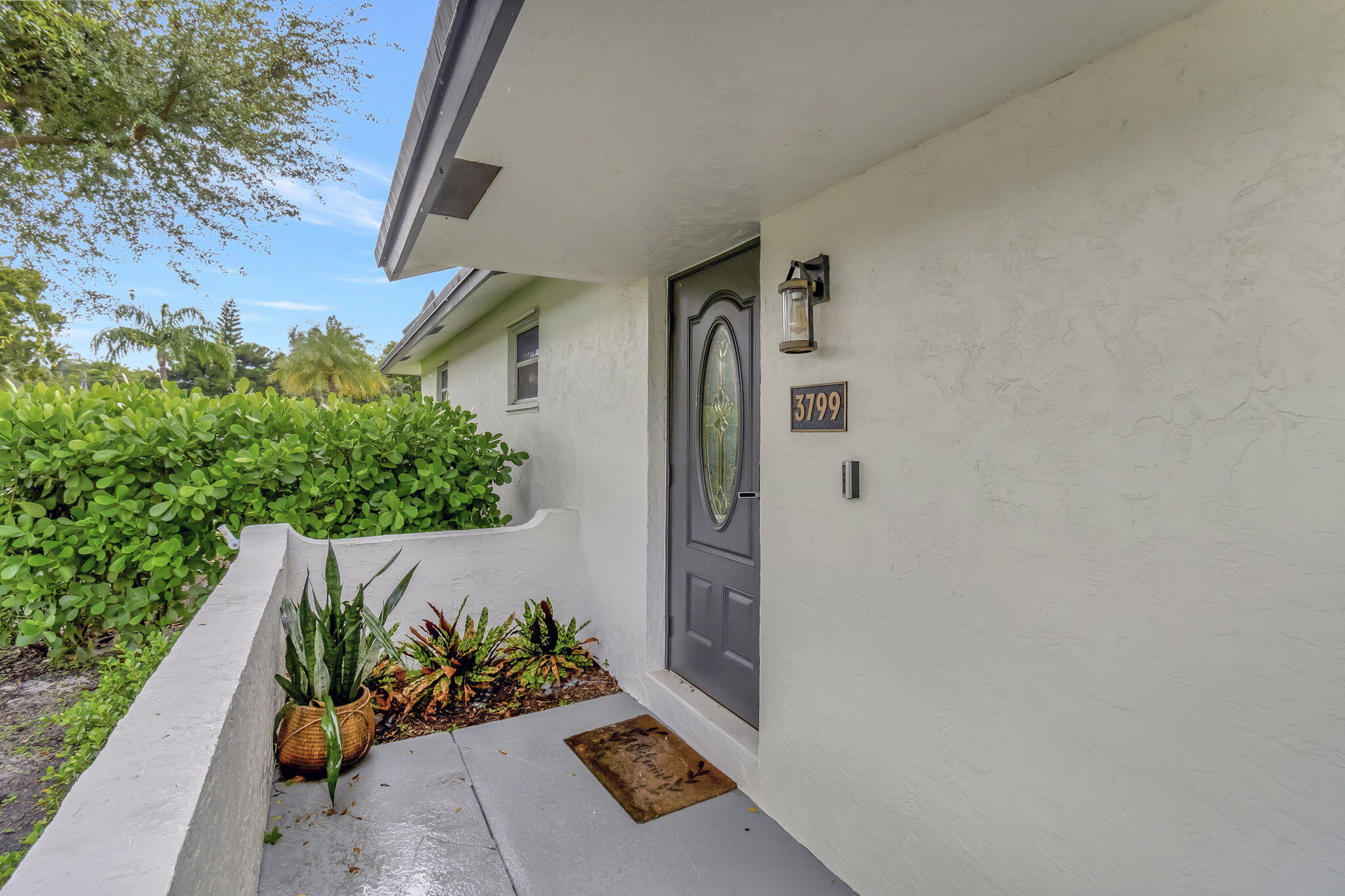3799 Northwest 2nd Court Boca Raton, FL 33431 - Photo 6 of 50 7-web-or-mls-DSC_3655