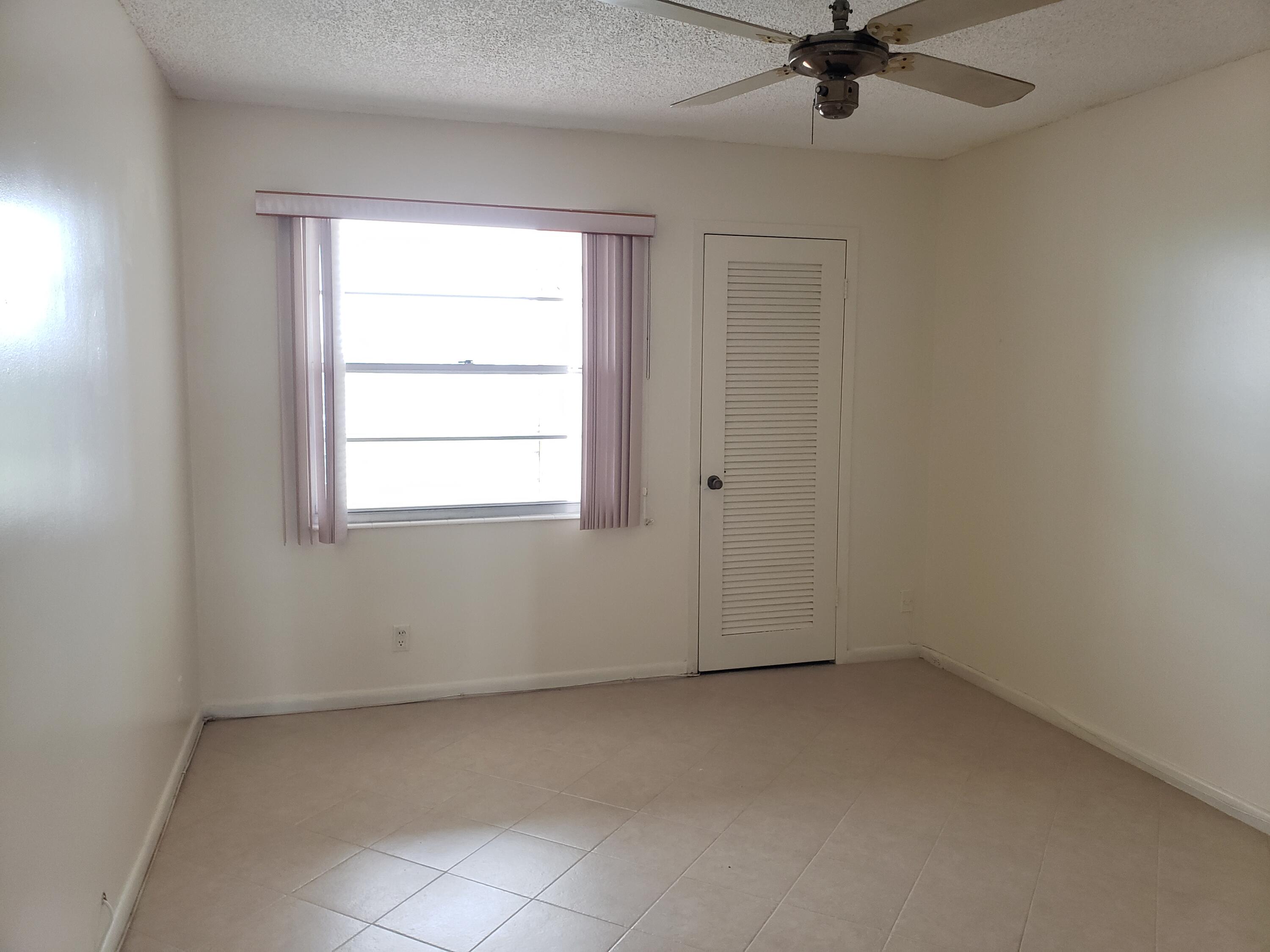 4055 Wolverton C Boca Raton, FL 33434 - Photo 5 of 12 Bedroom 1