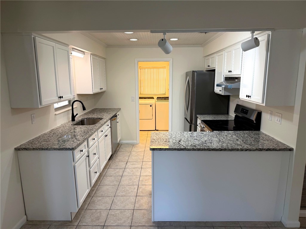 1331 Barber Street Sebastian, FL 32958 - Photo 4 of 26