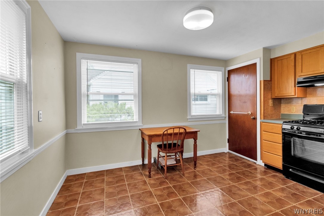 55 Fries Road Tonawanda, NY 14150 - Photo 7 of 38