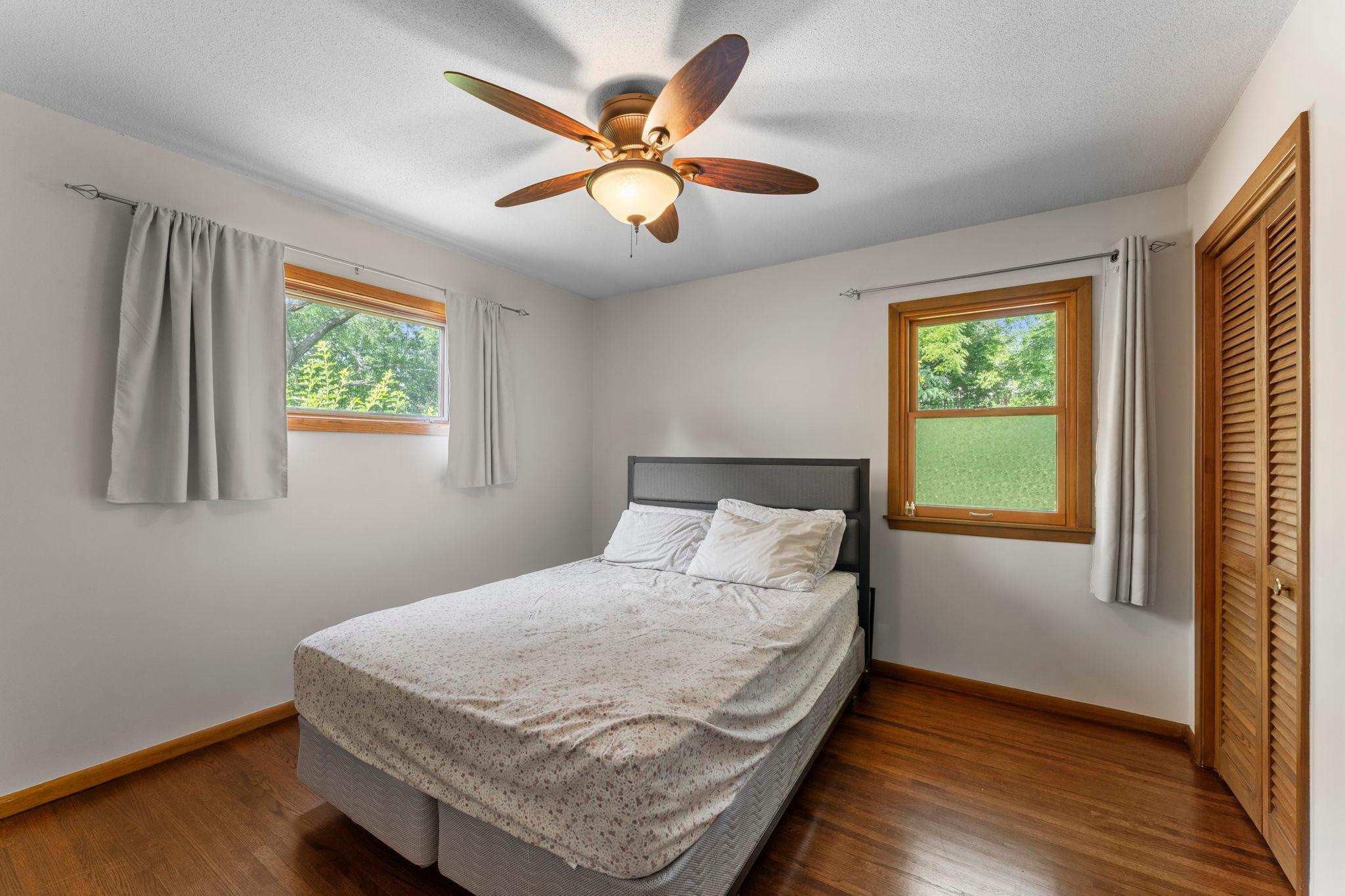 9725 Queen Road Bloomington, MN 55431 - Photo 14 of 27 Gallery Image 14