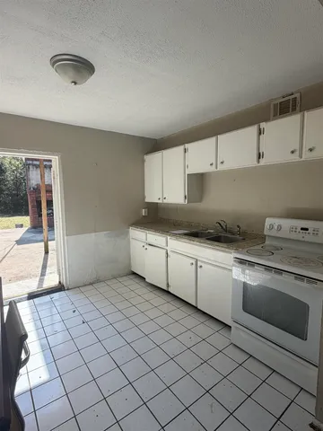 $1,175 | 1631 McCaskill Avenue, Tallahassee, FL 32310