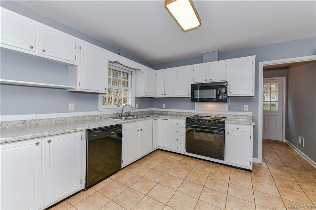 5741 Faulconbridge Road Charlotte, NC 28227 - Photo 9 of 23 Gallery Image 9