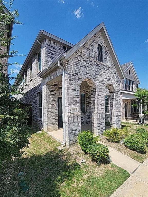 2713 Acadia Drive Corinth, TX 76210 - Photo 2 of 16