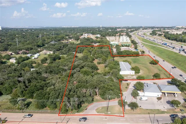 $6,500,000 | 2300 Highway 114, Roanoke, TX 76262