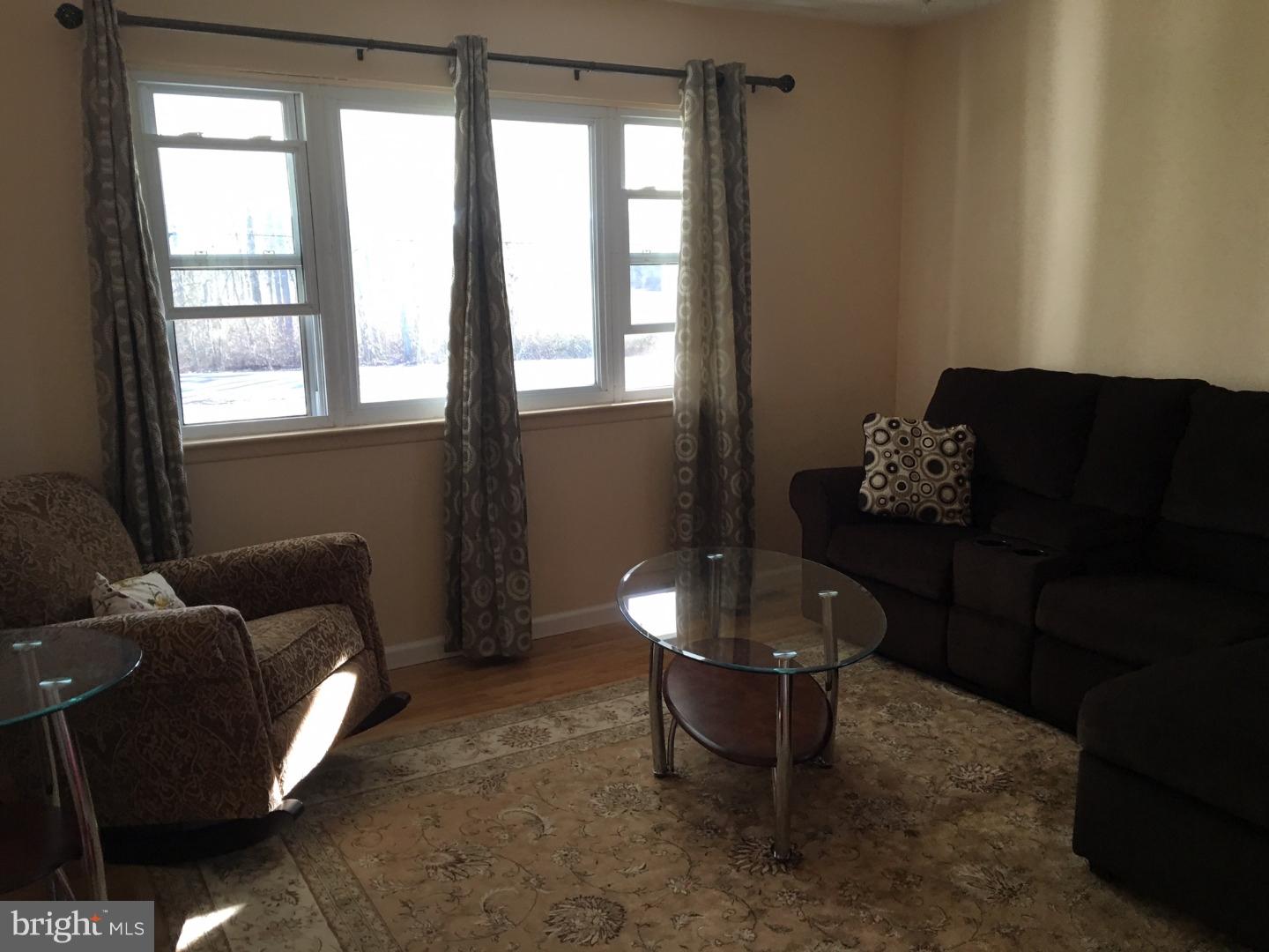 121 Ongs Hat Road Pemberton, NJ 08068 - Photo 7 of 23 Living Room
