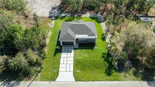 $1,990 | 567 Flamingo Avenue South, Lehigh Acres, FL 33974