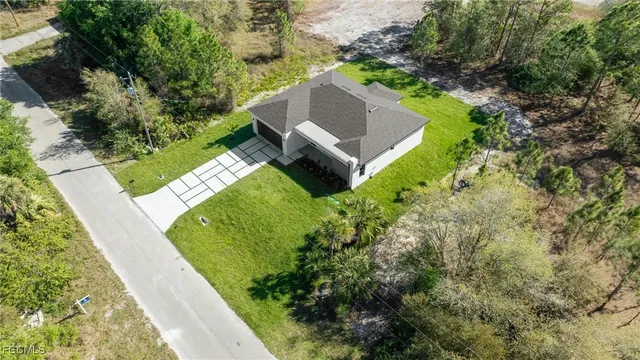 $1,990 | 567 Flamingo Avenue South, Lehigh Acres, FL 33974