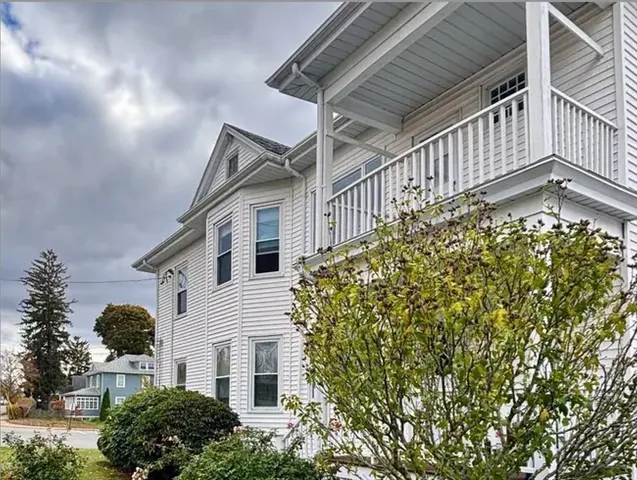 $2,400 | 96-94 Columbia Park, Unit 94, Haverhill, MA 01830