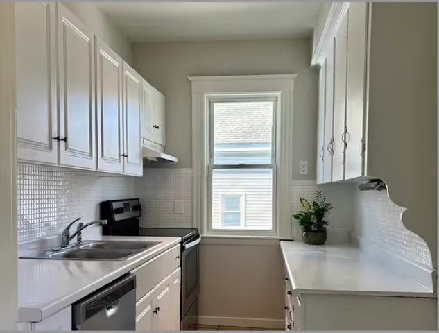 $2,400 | 96-94 Columbia Park, Unit 94, Haverhill, MA 01830