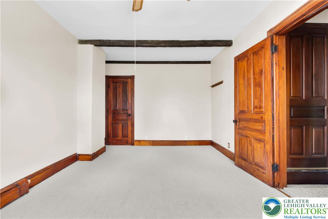4006 Hecktown Road Bethlehem, PA 18020 - Photo 23 of 100