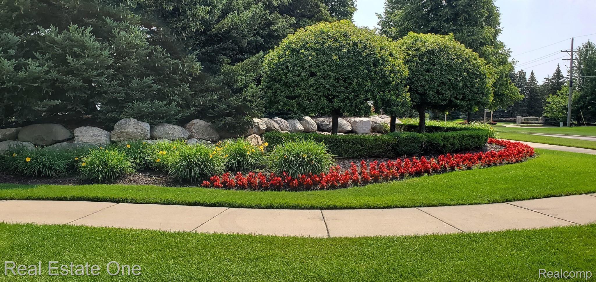 1345 Ross Lane Rochester, MI 48306 - Photo 51 of 61 Well maintained Entrance